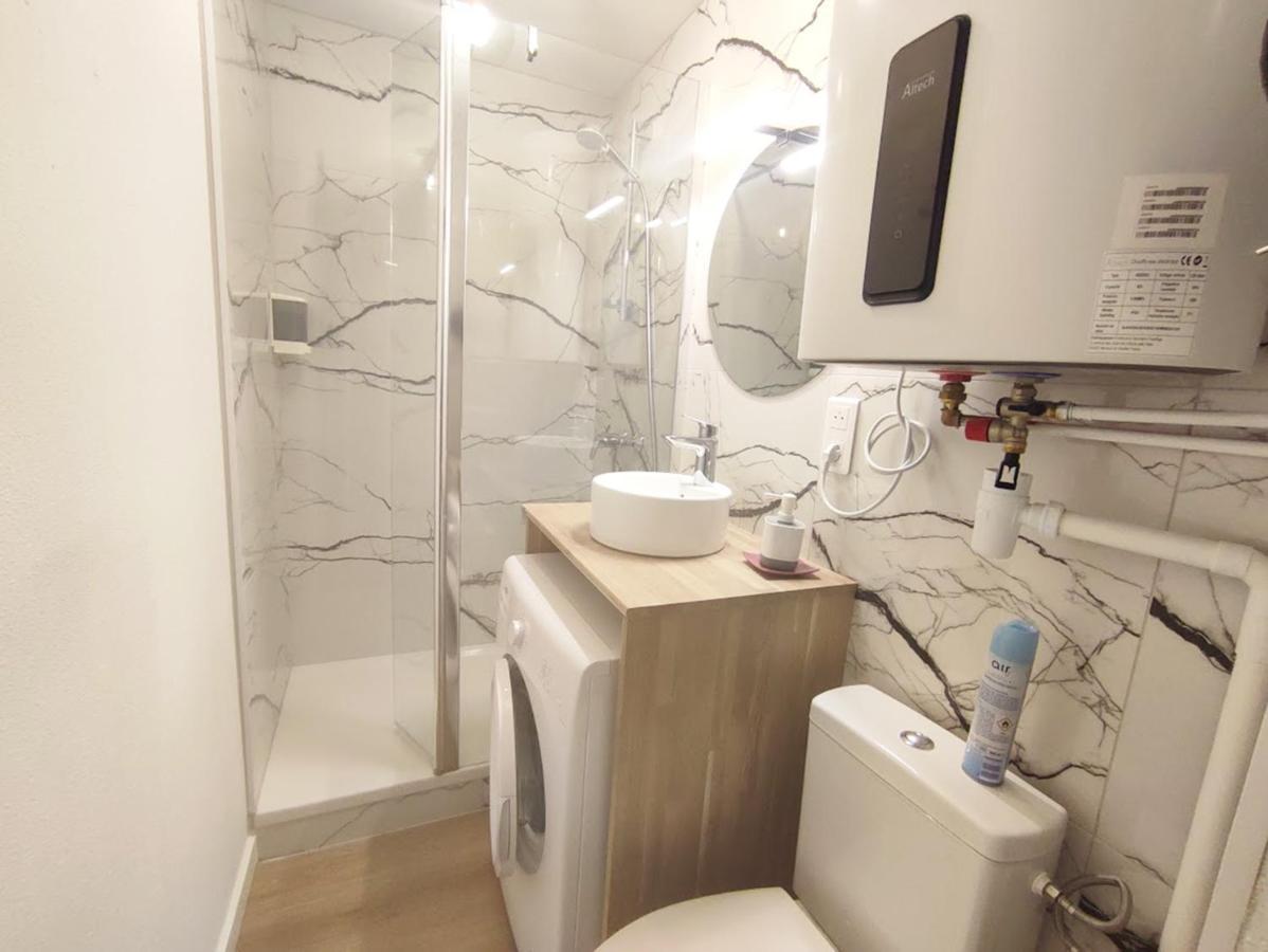 Le Cerf Charmant, T2, Luchon, Wifi, Balcon, Ascenseur, 4 Personnes Bagnères-de-Luchon Exteriör bild